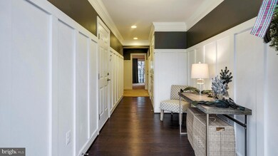 10709 Caledonia Meadow Dr, Manassas, VA 20112 - photo 2