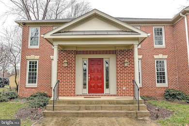 1819 Beulah Rd, Vienna, VA 22182 - photo 2