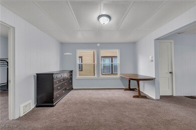 8006 Maryland Ave, Cleveland, OH 44105 - photo 6