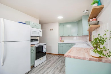 111 S Donaldson St, Luverne, MN 56156 - photo 6