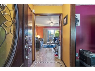 205 NE 160th Ave, Portland, OR 97230 - photo 6