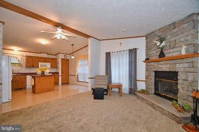 19 Thomas Ln, Edgemere, MD 21219 - photo 2