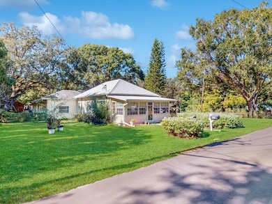 420 Jacks Memorial Rd, Saint Cloud, FL 34769 - photo 2