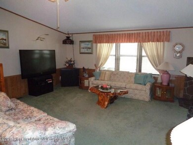 Living Room_640x480
