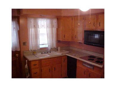 403 Augusta St, Pittsburgh, PA 15211 - photo 3