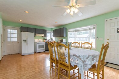 51 Edgewood Ave, Nashua, NH 03064 - photo 3