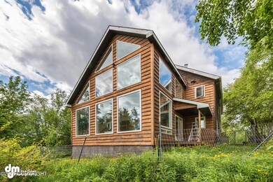 Rear Exterior_9544