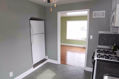 1032 Leith Ave, Waukegan, IL 60085 - photo 3