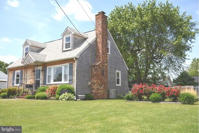 178 Roland Rd, Pasadena, MD 21122 - photo 3