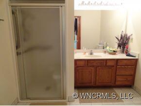 1st FLOOR HANDICAP BATH
