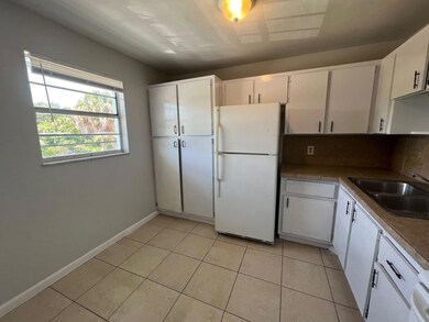 3206 Louisiana Ave unit 6, Fort Pierce, FL 34947 - photo 2