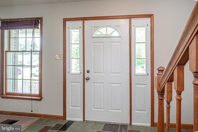 1420 Stirling St, Coatesville, PA 19320 - photo 3