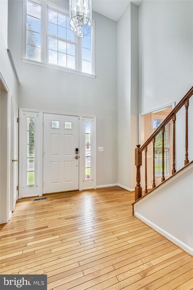 15428 Martins Hundred Dr, Centreville, VA 20120 - photo 3