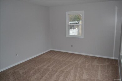 5812 Huntingcreek Dr, North Chesterfield, VA 23237 - photo 2