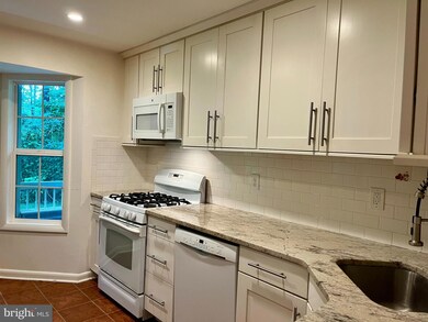 110 Biscayne Ct unit 3, Princeton, NJ 08540 - photo 5