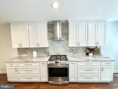 10811 Seven Oaks Ct, Spotsylvania, VA 22553 - photo 5