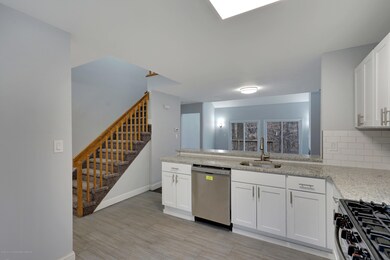 1609 Mulberry Ct, Monmouth Junction, NJ 08852 - photo 6