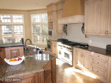 1023 Glyndon St SE, Vienna, VA 22180 - photo 7