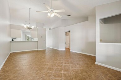 128 Reserve Cir unit 208, Oviedo, FL 32765 - photo 4