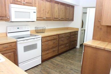 Kitchen (3)