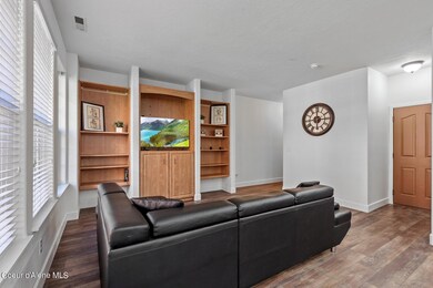 1077WWillowLakeLoop-4