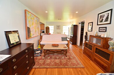 1220 Chamboard Ln, Houston, TX 77018 - photo 6