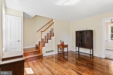 2128 Farrington Ave, Alexandria, VA 22303 - photo 7