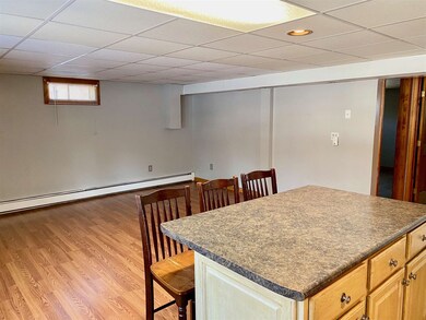 84 Hovey Rd unit B, Londonderry, NH 03053 - photo 4