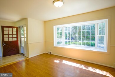 4513 Dabney Dr, Rockville, MD 20853 - photo 4