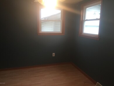 605 Sherwood Ave, Three Oaks, MI 49128 - photo 3