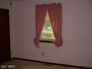 2122 Carroll Dale Rd, Sykesville, MD 21784 - photo 6