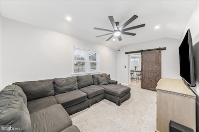 2330 Poe Rd, Secane, PA 19018 - photo 6