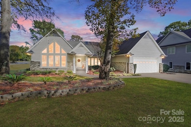 290 Blucher Cir, Clover, SC 29710 - photo 3