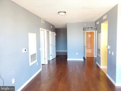 The Crescent unit 1209, Silver Spring, MD 20910 - photo 4