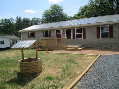 649 Wyatt Farm Rd, Callands, VA 24530 - photo 2