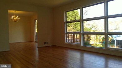 1831 Deer Dr, McLean, VA 22101 - photo 4