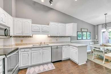 3512 Douglas Dr N, Minneapolis, MN 55422 - photo 2