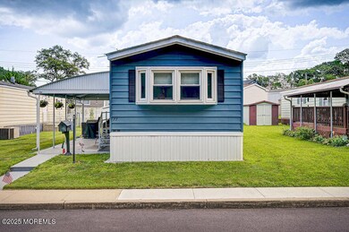 77 Shorehaven Dr unit 77, Hazlet, NJ 07730 - photo 2