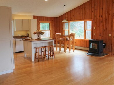 524 O'Neill Dr, Richmond, VT 05477 - photo 2