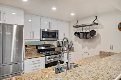 unlisted-address, Santa Barbara, CA 93109 - photo 3