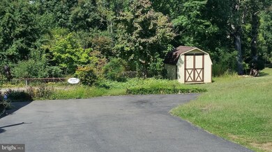 17209 Waterloo Rd, Amissville, VA 20106 - photo 5