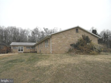 555 Buckhorn Rd, Sykesville, MD 21784 - photo 4
