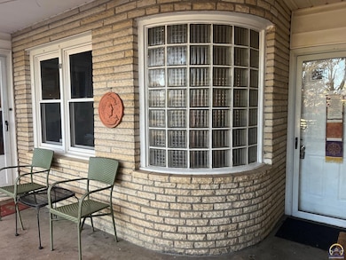 1129 SW Prairie Rd, Topeka, KS 66604 - photo 3