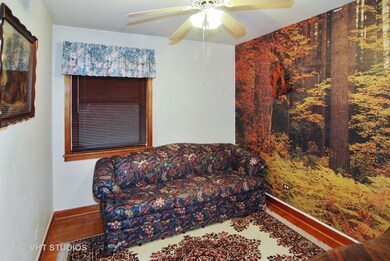 9972 Montrose Ave, Schiller Park, IL 60176 - photo 7