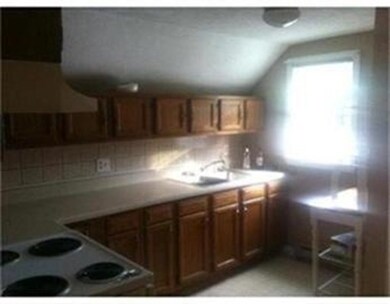 278 Washington St unit 3, Taunton, MA 02780 - photo 2