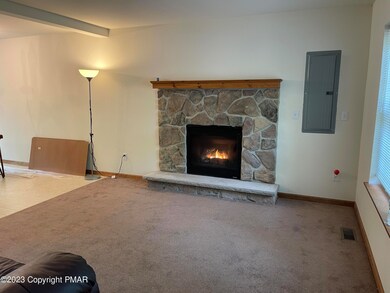 612 Whipporwill Dr, Bushkill, PA 18324 - photo 7