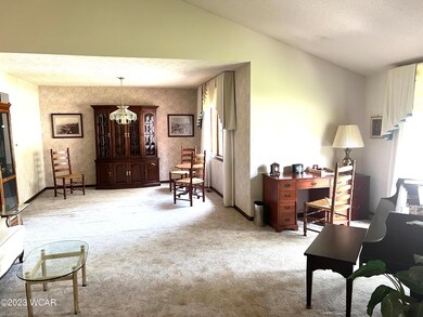 1367 Timberlane Dr, Lima, OH 45805 - photo 2