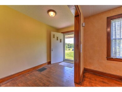 902 Milligan Hwy, Johnson City, TN 37601 - photo 3