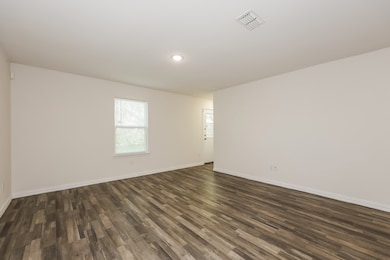 3111 Mc Dermott Ave, Dallas, TX 75215 - photo 5