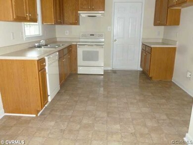 9419 Lockberry Ridge Loop, North Chesterfield, VA 23237 - photo 4